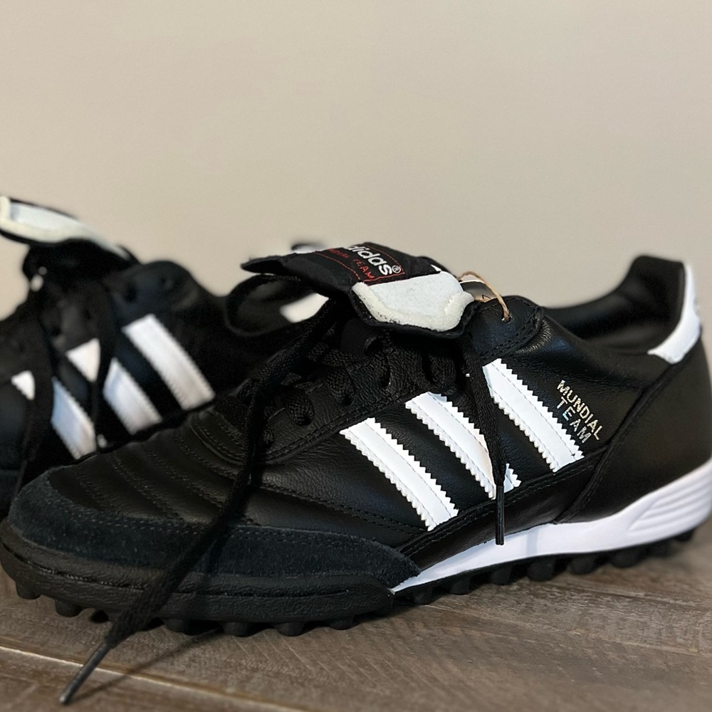 Adidas Mundial Team Soccer Shoes